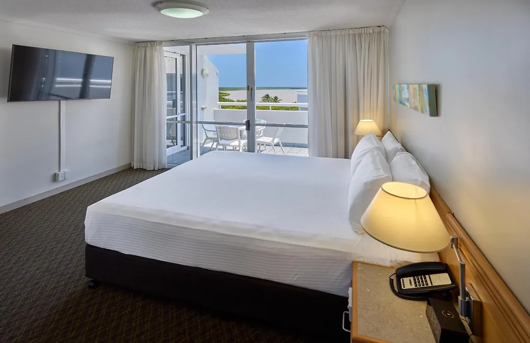 Cairns Harbourside Hotel-1
